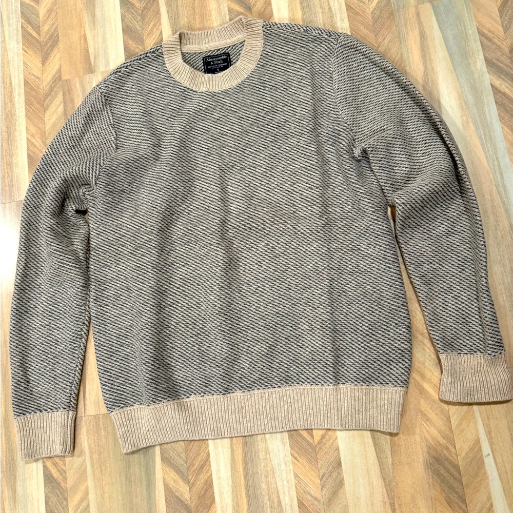 Abercrombie & Fitch Sweater